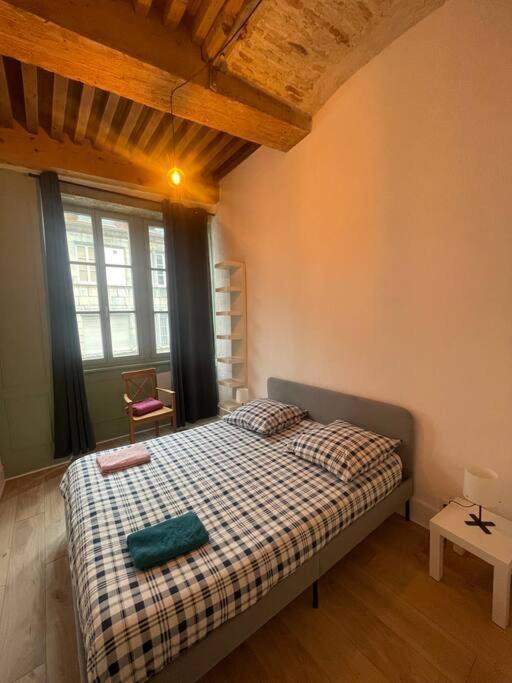 Elegant 2 Chambres Vieille Ville Besancon Exterior photo